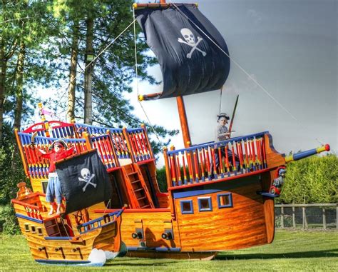 pirate play.
